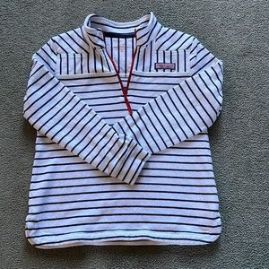 Vineyard vine pullover
